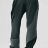 Alo Yoga Make Waves Pantalón Jogger Deportivos Unisex Negro Tejido French Terry Xs - 2