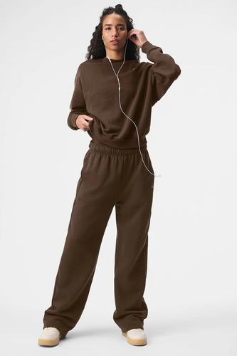 Alo Yoga Campera Accolade Crew Neck Buzo Marrón Oscuro L - 12 Accolade Crew Neck