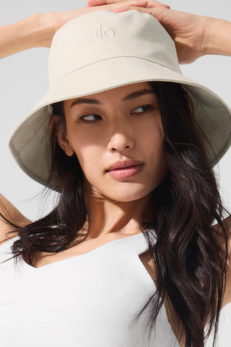 Alo Yoga Bucket Hat / Sombrero Original Beige Talle Unico Weekender Bucket