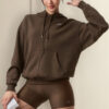 Alo Yoga Campera Chompa, Accolade Hoodie Unisex Marrón Oscuro S - 4 Accolade Hoodie