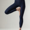 Alo Yoga Calza Legging Airlift High-waist 7/8 Up / Original Azul Oscuro Airlift High-waist 7/8 2 - 4