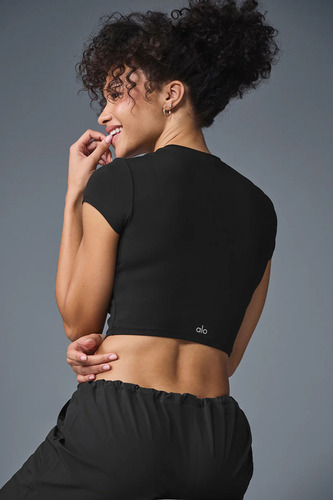 Alo Yoga Remera Deportiva Crop De Mujer Original Negro Alosoft Crop Finesse Short Sleeve S - 32