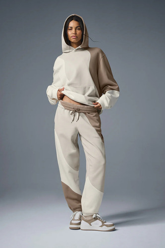 Alo Yoga Pantalón Jogger Unisex Make Waves - Original Marron Y Beige Make Waves S - 4