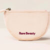 Rare Beauty Powder Pouch | Neceser Semicírculo Color Durazno Beige Powder Pouch