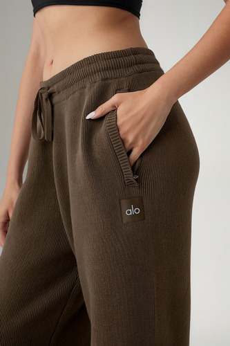 Alo Yoga Pantalon Recto Oversized - Original Marrón Oscuro Scholar Straight Xs - 2