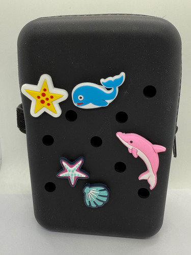 Accesorio Para Botella Bolsa Con 5 Charms Decorativos Negro