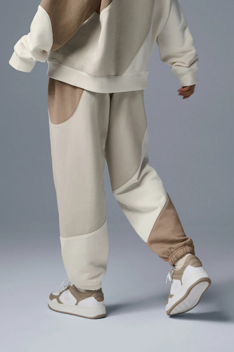 Alo Yoga Pantalón Jogger Unisex Make Waves - Original Marron Y Beige Make Waves S - 4