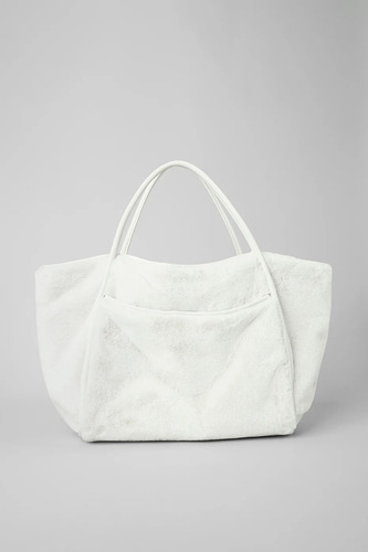 Alo Yoga - Bolsa Tote Winterfun Suave Tejido Tipo Gamuza Ivory Faux Fur Metálico Beige