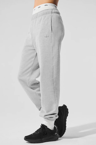 Alo Yoga Pantalón Jogger Deporti Accolade Sweatpant Unisex Gris Claro French Terry S - 4