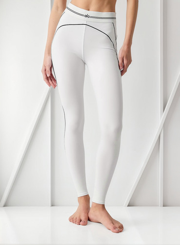 Alo Yoga Calza Airbrush Talle Alto | Modelo Heart Throb Blanco Tecnología Airbrush Fabric 2 - 4