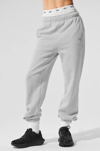 Alo Yoga Pantalón Jogger Deporti Accolade Sweatpant Unisex Gris Claro French Terry M - 8