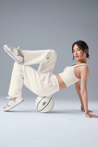 Alo Yoga Pantalon Recto Oversized - Original Beige Scholar Straight S - 4
