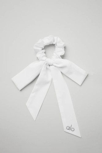 Alo Yoga Knots Tie Scrunchie Colita De Cabello Blanco Love Knots Tie