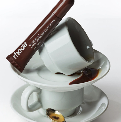 Tintes Labiales Peptídicos. Acabado Rico Y Brillante. Acabado Gloss Color Espresso