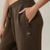 Alo Yoga Pantalon Recto Oversized - Original Marrón Oscuro Scholar Straight M - 8