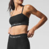 Alo Yoga Corpiño Deportivo Alosoft Relay Top - Original Negro Alosoft Relay M