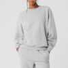 Alo Yoga Campera Accolade Crew Neck Buzo Gris Xs - 2 Accolade Crew Neck
