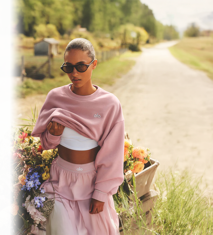 Alo Yoga - mujer - slider